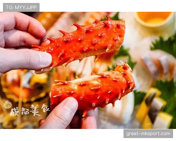 谌龙下馆子点菜像发号施令,隔壁桌没人看菜都在录他